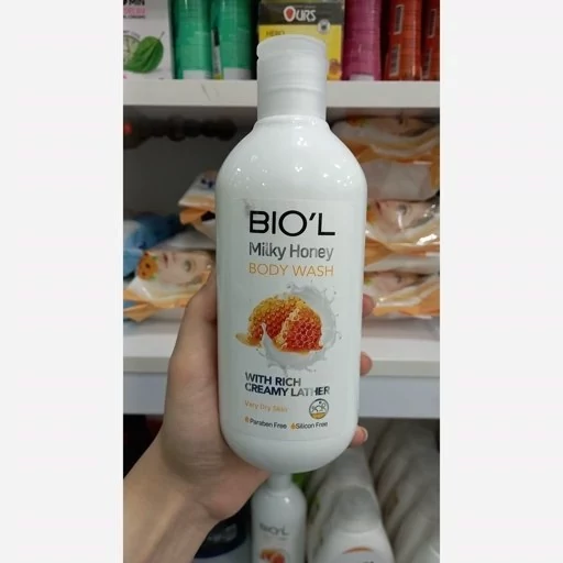 شامپو بدن کرمی بیول Milky Honey مناسب پوست خشک و آبرسان پوست
