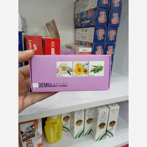 کرم دمولسنت لافارر مناسب نرم کننده و محافظ پوست