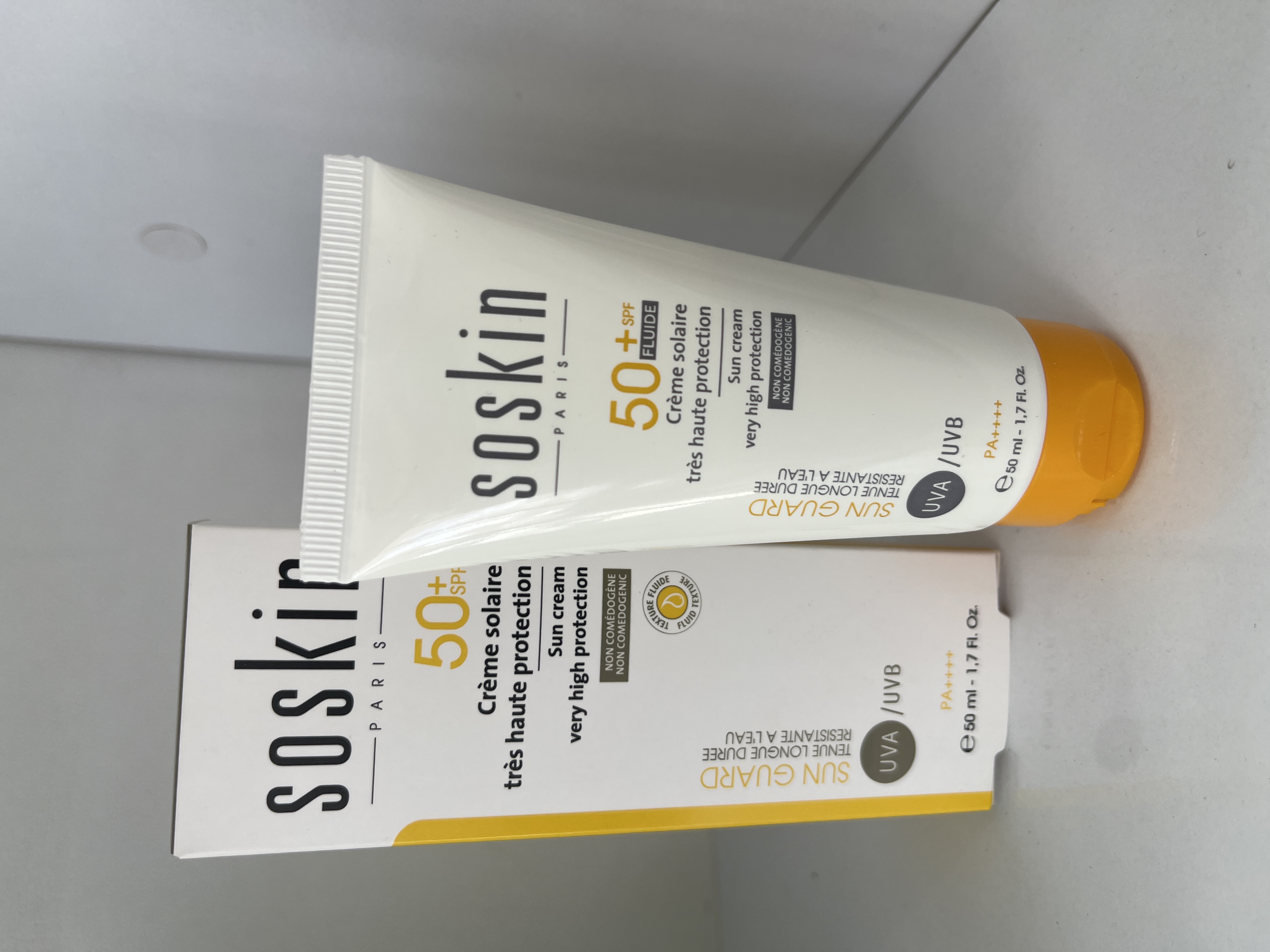 کرم ضدآفتاب بی رنگ SPF50 سسکین 50 میل
