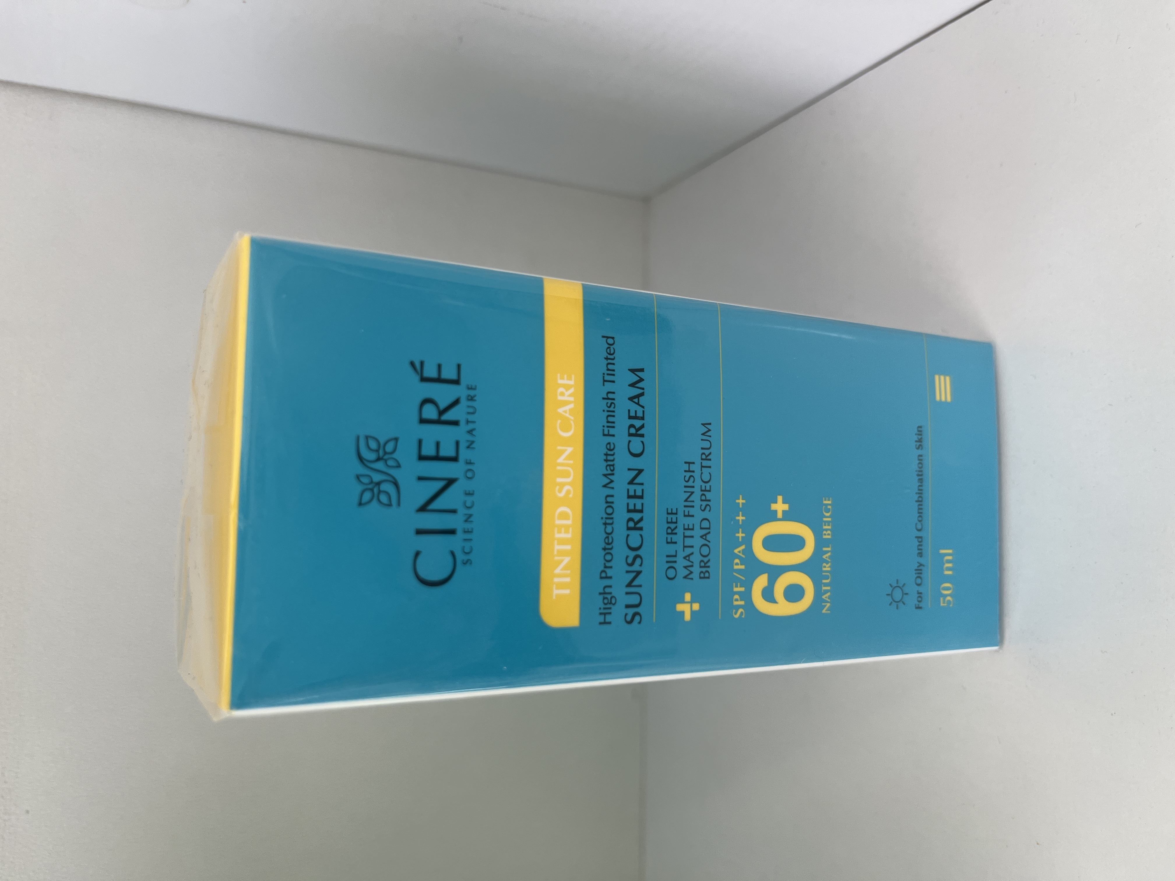 ضدآفتاب سینره spf60 نچرال بژ 50 میل