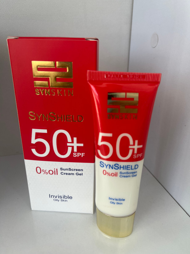 کرم ژل ضدآفتاب ساین اسکین SPF50 مدل SynShield پوست چرب ۵۰ میلیلیتر