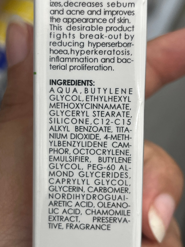 کرم مرطوبکننده بیرنگ و فاقد چربی SPF30 پرایم مدل ACNEX مناسب پوست مختلط تا چرب ۵۰ میلیلیتر