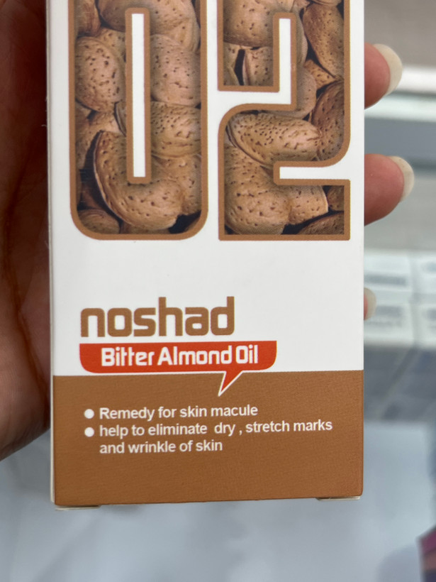 روغن بادام تلخ نوشاد برای لک، خشکی و ترک پوست 37 میلی لیتر