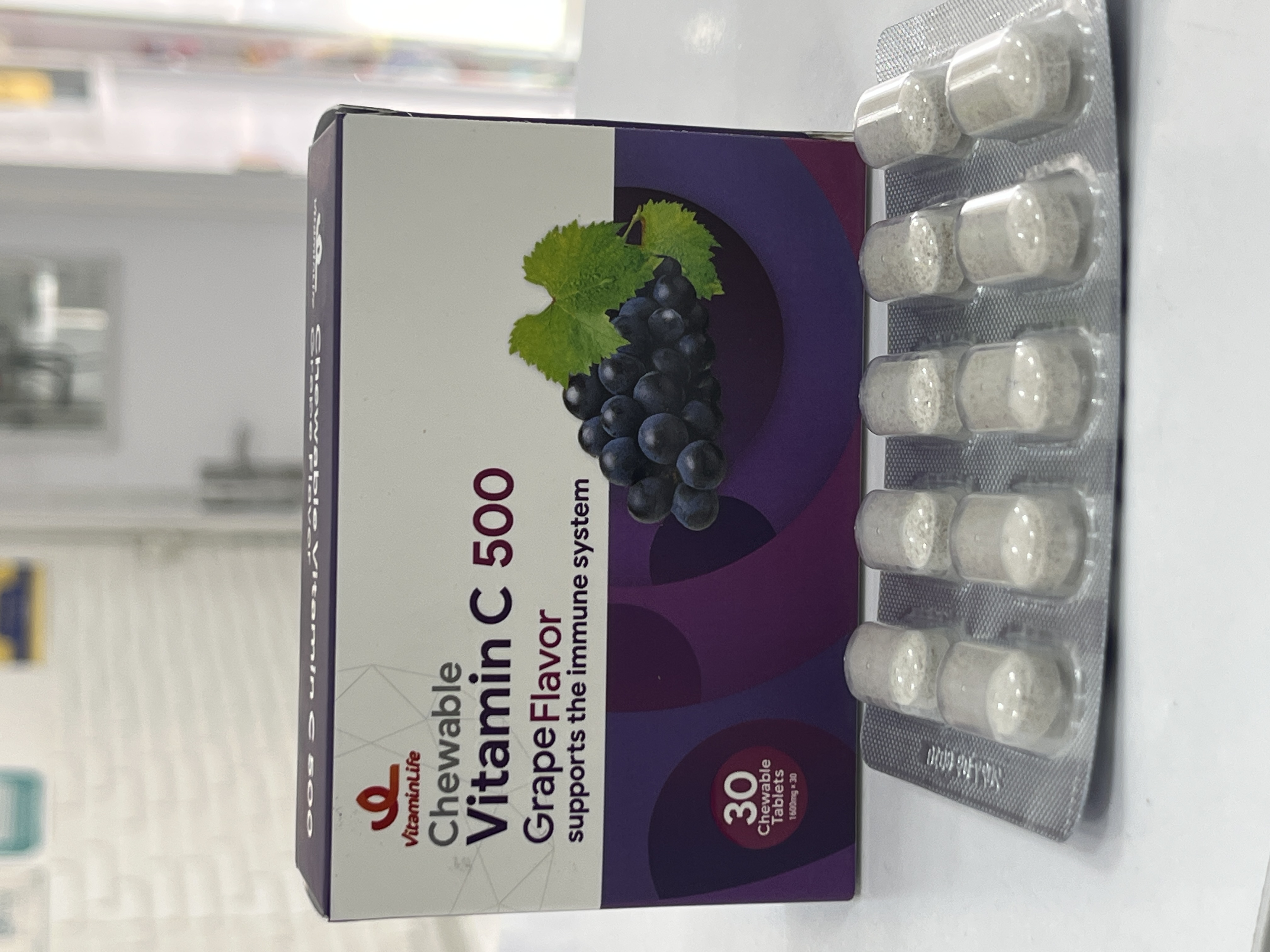 قرص جویدنی ویتامین C 500 ویتامینلایف در پنج طعم میوهای ۳۰ عدد