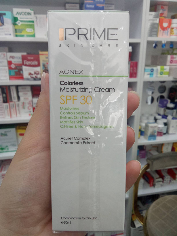 کرم مرطوبکننده بیرنگ و فاقد چربی SPF30 پرایم مدل ACNEX مناسب پوست مختلط تا چرب ۵۰ میلیلیتر