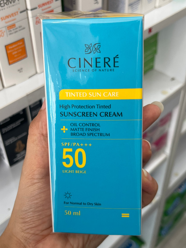 کرم ضد آفتاب رنگی سینره SPF50 لایت بژ ۵۰ میلیلیتر | مناسب پوست نرمال تا خشک