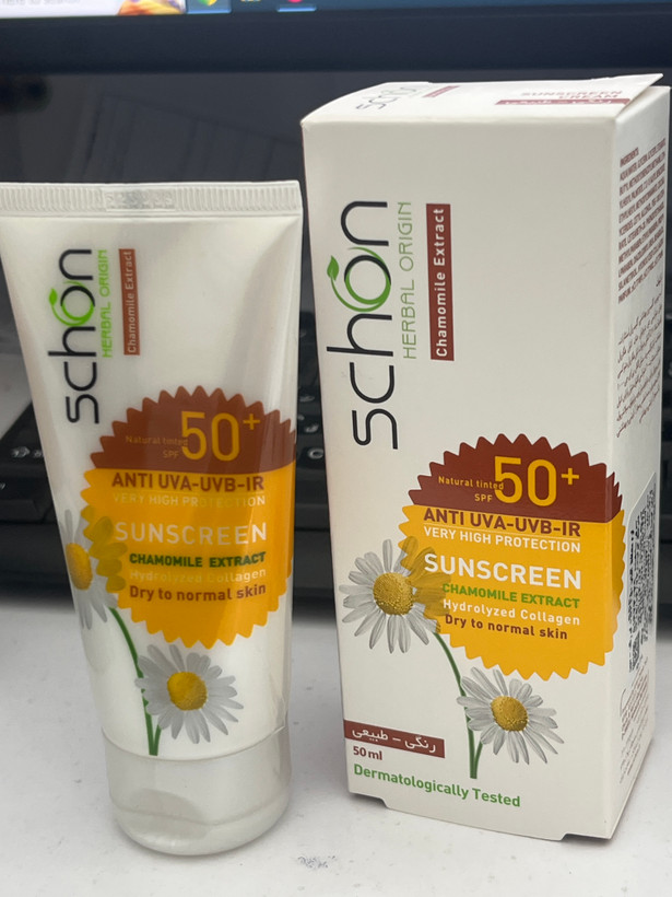 کرم ضد آفتاب رنگی طبیعی شون SPF 50+ فاقد چربی | مناسب پوستهای نرمال تا خشک